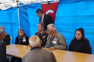 Orgeneral Akar'dan taziye ziyareti