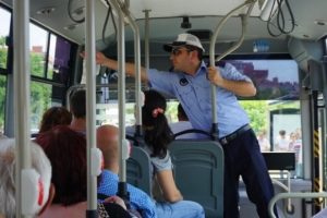 Otob&uuml;slerdeki klimalar hastalıklara davetiye &ccedil;ıkarıyor