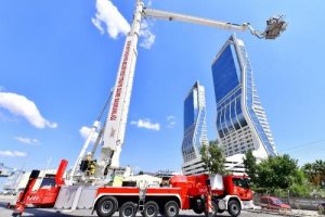İzmir'e 104 metrelik yangın merdiveni