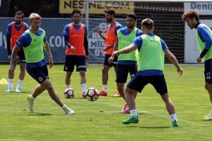 Fenerbah&ccedil;e'nin golc&uuml;den yana y&uuml;z&uuml; g&uuml;lm&uuml;yor
