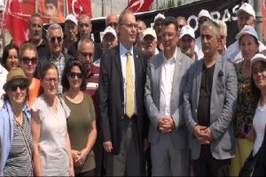 CHP milletvekilleri Berberoğlu'nu ziyaret etti