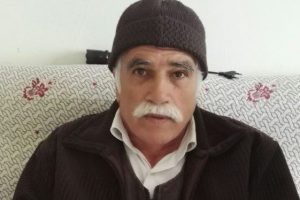 Kayıp babasını sokak sokak gezerek arıyor