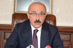 "T&uuml;rkiye artık kabuklarını kırıp, ayak bağlarından kurtuluyor"