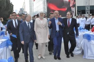 M&uuml;ezzinoğlu'ndan 'gen&ccedil; işsiz' a&ccedil;ıklaması