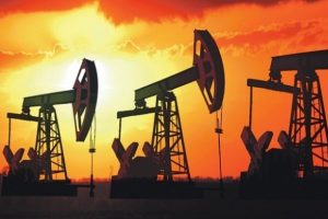 Petrol, 10 ayın dip seviyesinden d&ouml;nd&uuml;