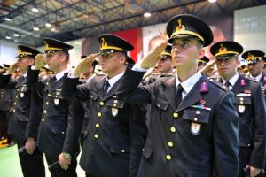 Bakan Soylu, subay adayı &ouml;ğrencilerin diploma t&ouml;renine katıldı