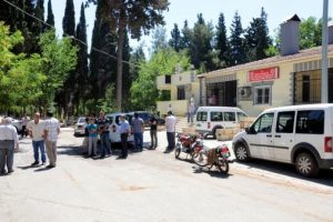 Kaydıraktan d&uuml;şen 5 yaşındaki &ccedil;ocuk &ouml;ld&uuml;
