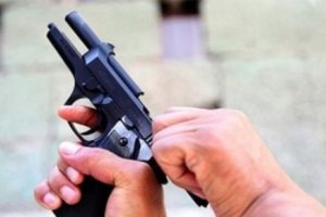 Kafasına kurşun isabet eden &ccedil;ocuk &ouml;ld&uuml;