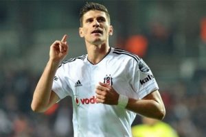 Beşiktaş'tan KAP'a Gomez a&ccedil;ıklaması