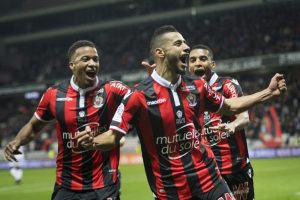 Younes Belhanda imzayı attı