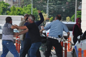 Bursa'da kaza sonrası polise saldıran şahıs tutuklandı