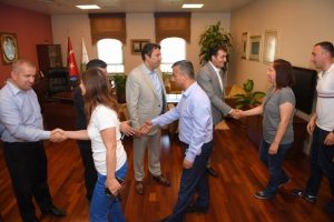 Bursa Osmangazi'de D&uuml;ndar personel ile bayramlaştı