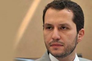 Saadet Partisi'ne Erbakan şoku