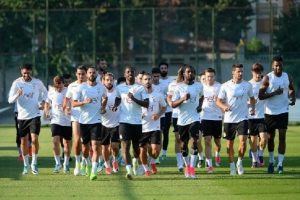Galatasaray hazırlıklarını s&uuml;rd&uuml;rd&uuml;