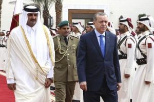 Katar 45 FET&Ouml;'c&uuml;y&uuml; sınır dışı etti