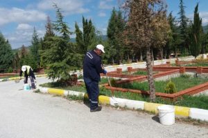 Mezarlıklar bayram ziyaretleri i&ccedil;in hazırlandı