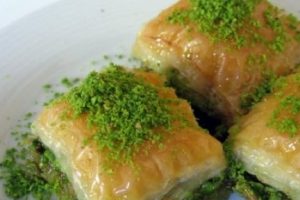 Sağlık Bakanı Akdağ: İki dilim baklava yeter