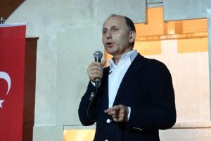 Muharrem Usta, Kucka'nın transferi i&ccedil;in İtalya'ya gidiyor