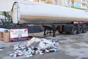 Yakıt tankerinde 200 bin paket ka&ccedil;ak sigara ele ge&ccedil;irildi