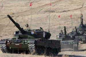 T&uuml;rkiye'den k&ouml;rfeze askeri yığınak!