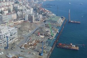 Galataport'ta yıkım işlemi tamamlanmak &uuml;zere