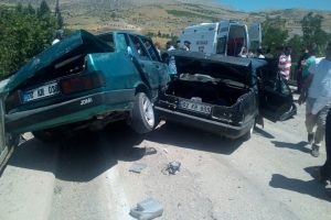 Bayramlaşma yolunda kaza: 9 yaralı