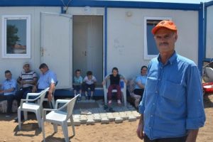 Depremzedelerin konteyner evlerde bayram sevinci