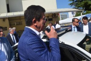 Bakan Zeybekci, polislerin bayramını telsizden kutladı