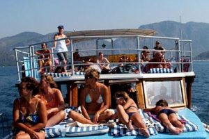 Mavi tura Ukraynalı ilgisi