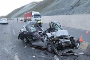 Erzincan'da kazada yaşamını yitiren 5 kişi Bursa'da toprağa verildi
