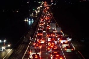 Tekirdağ'da 50 kilometre ara&ccedil; kuyruğu oluştu