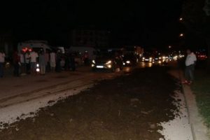 CHP'nin kampına tezek d&ouml;ken s&uuml;r&uuml;c&uuml; yakalandı