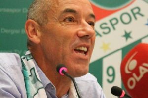 Bursaspor Le Guen'i bekliyor