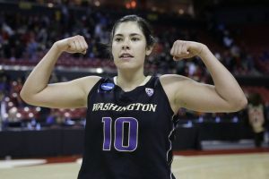 NCAA'in sayı ve serbest atış rekortmeni F.Bah&ccedil;e'de