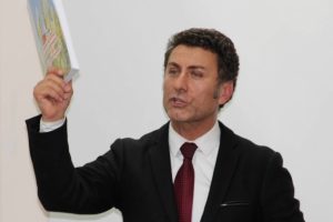 CHP Bursa Milletvekili Sarıbal: &Ccedil;ift&ccedil;iyi ithalatla terbiye etme politikası devam ediyor