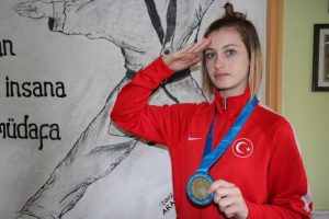 Tekvandoda bir d&uuml;nya şampiyonluğu daha