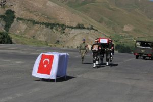 Şehit polis i&ccedil;in t&ouml;ren d&uuml;zenlendi
