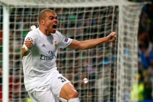 Beşiktaş, Pepe i&ccedil;in her yolu deniyor