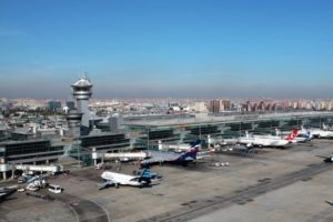 Bayramda Atat&uuml;rk Havalimanından 905 bin yolcu u&ccedil;tu