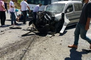 Trabzon'da trafik kazası: 1 &ouml;l&uuml;, 2 yaralı