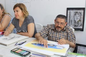 Kadın kursiyerlerin arasında tek erkek: S&uuml;mb&uuml;l Ağa