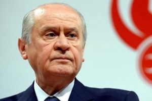 Bah&ccedil;eli: Uyum yasalarına destek vereceğiz