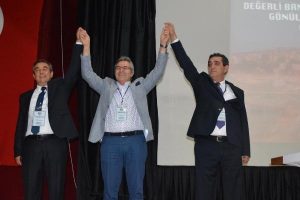Bandırmaspor'da Elmastaş yeniden başkan se&ccedil;ildi