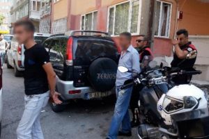 Bursa'da Yunus polislerinden uyuşturucu satıcılarına su&ccedil;&uuml;st&uuml;