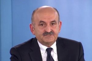 M&uuml;ezzinoğlu'ndan kamu &ccedil;alışanlarına m&uuml;jde