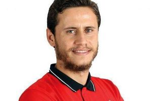 Antalyaspor Musa Nizam'la el sıkıştı