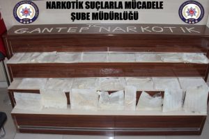 2,5 milyonluk uyuşturucu hap ele ge&ccedil;irildi