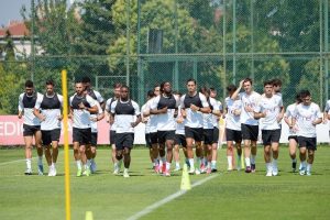 Galatasaray'ın kamp kadrosu belli oldu