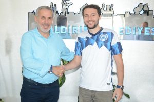 Yıldırım Belediyespor'dan savunmaya takviye