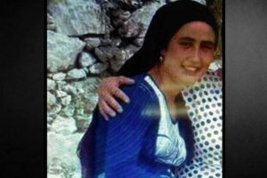 Yılan korkusu gen&ccedil; kızı canından etti